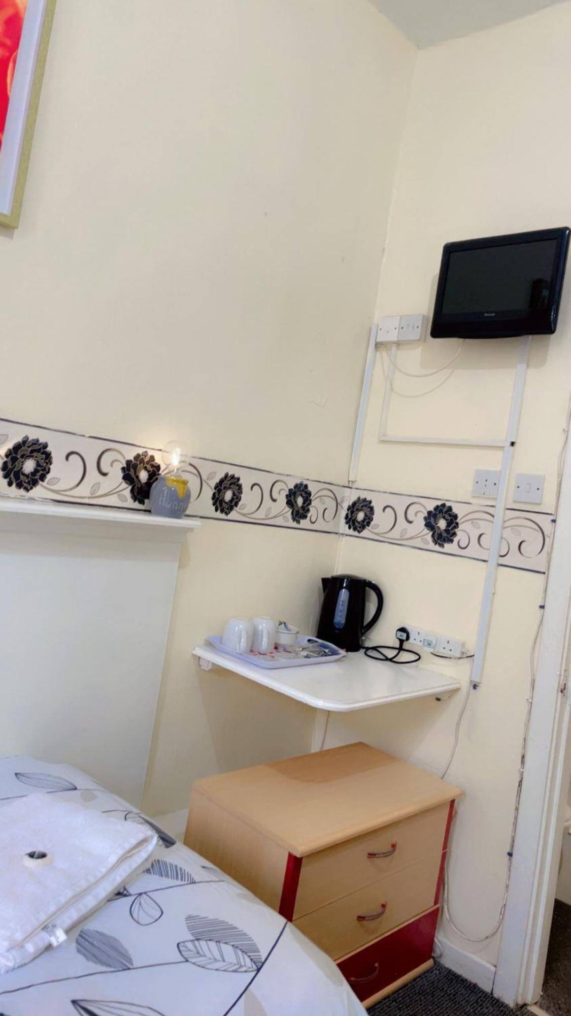 Fern Villa Hotel - Albert Road Blackpool Dış mekan fotoğraf