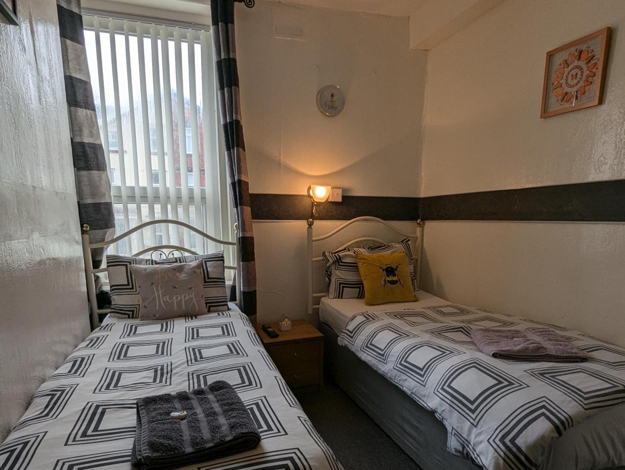 Fern Villa Hotel - Albert Road Blackpool Dış mekan fotoğraf